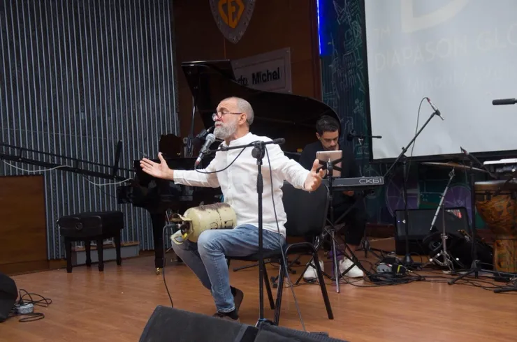 rs=w_740,cg_true,m (13)